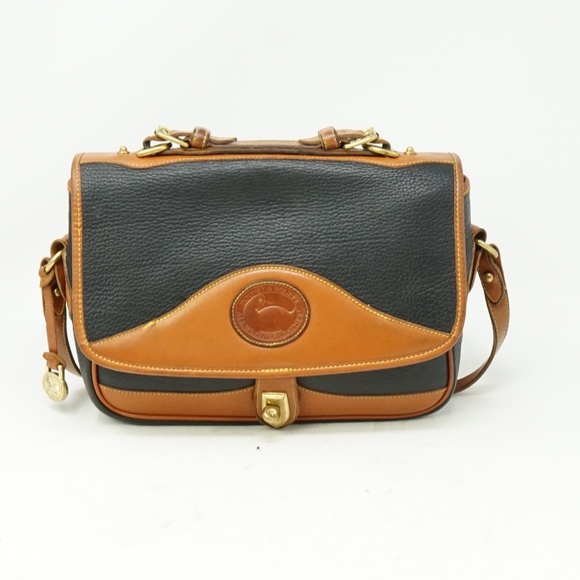 Dooney & Bourke Handbags - Vintage Dooney & Burke Dr. Bag Crossbody Purse
